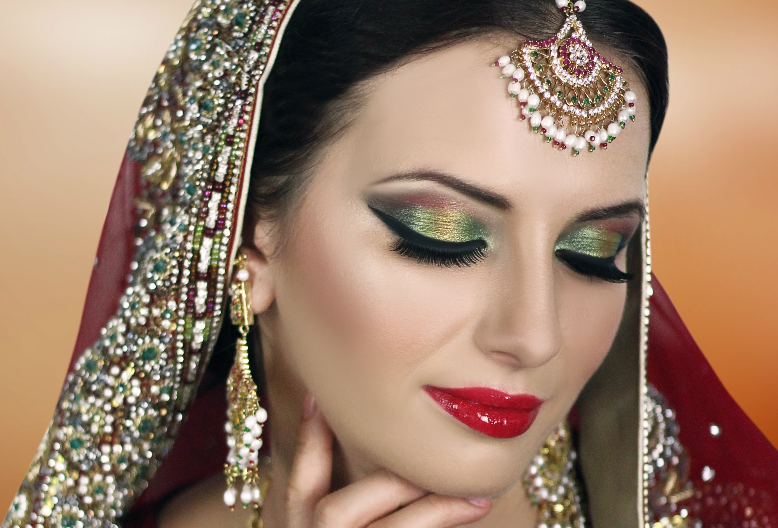 The Impression's Premium Party Make-up 